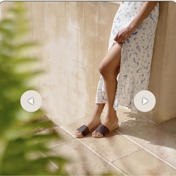 Nisolo Black Woven Sandals - Picture 7 of 10